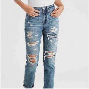 American Eagle Tomgirl High Waisted Jeans  Sz 6 Distressed Stretch Button Fly